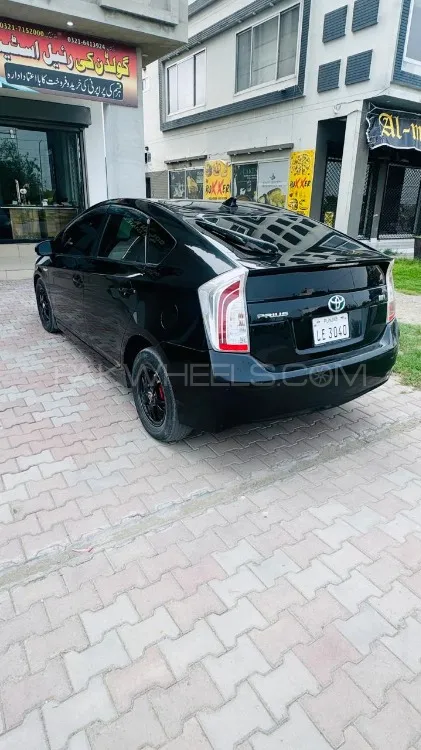 Toyota Prius 2011 for Sale in Gujranwala Image-1