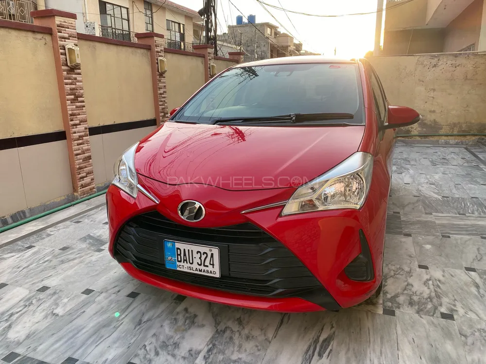Toyota Vitz 2017 for Sale in Islamabad Image-1