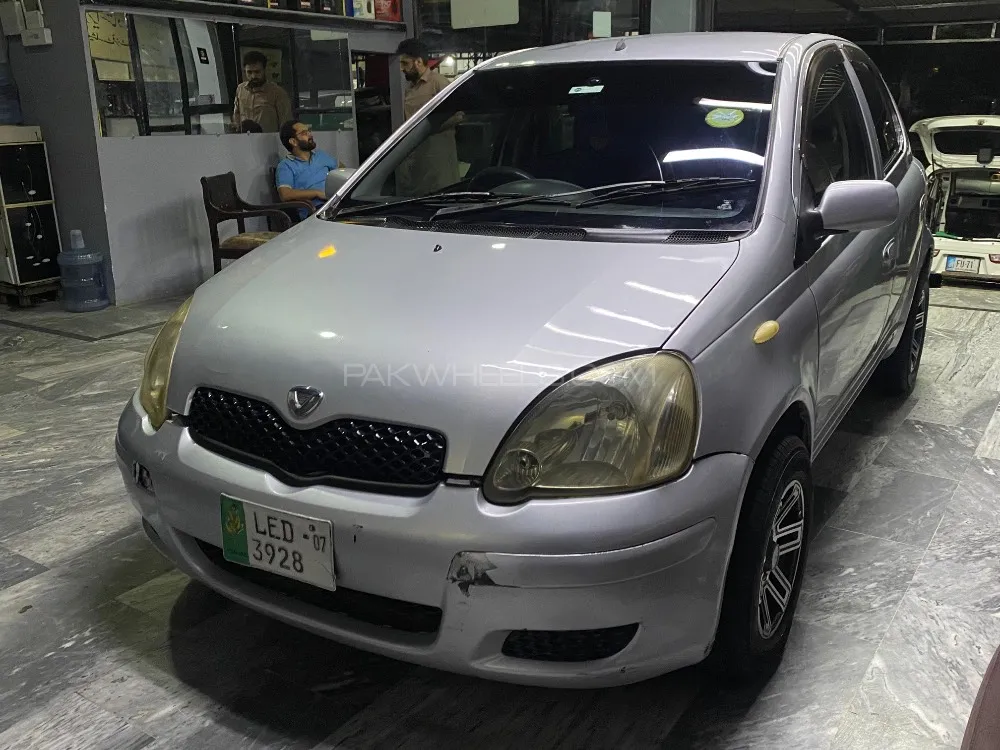 Toyota Vitz 2002 for Sale in Islamabad Image-1