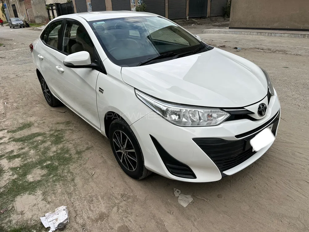 Toyota Yaris Sedan 2020 for Sale in Lahore Image-1