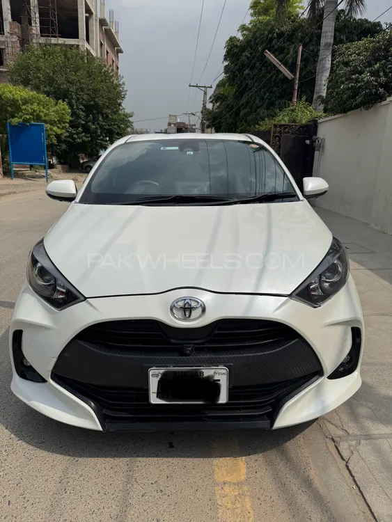 ٹویوٹا یارس ہیچ بیک 2020 for Sale in فیصل آباد Image-1