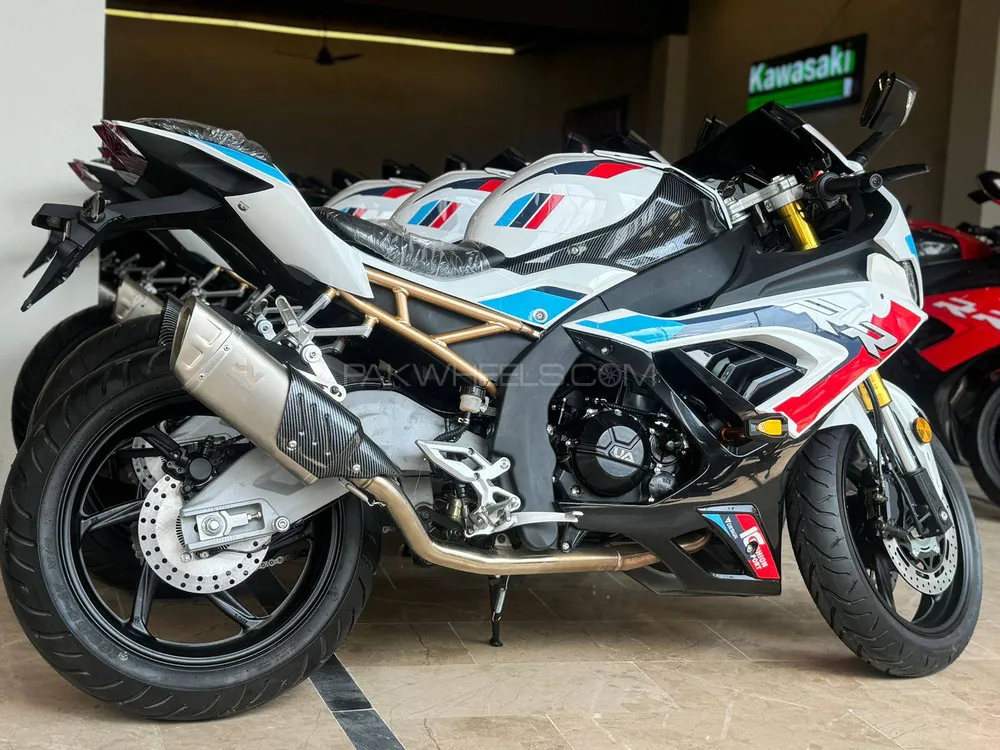 BMW S1000RR 2025 for Sale Image-1