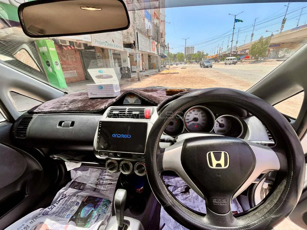 Honda Fit 2007 for Sale in Karachi Image-1