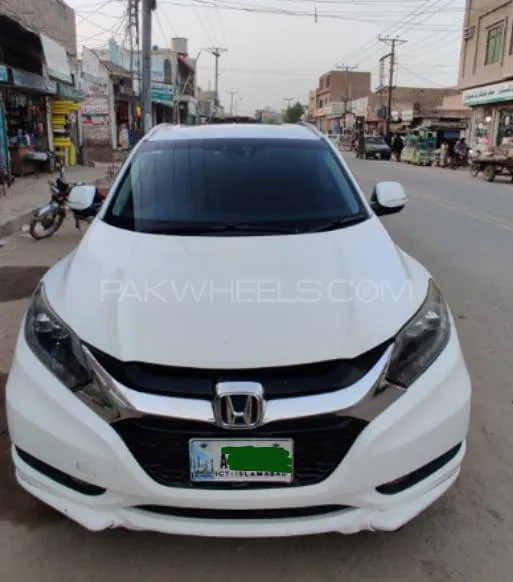 Honda Vezel 2015 for Sale in Jalalpur Pirwala Image-1