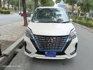 Nissan Serena e-POWER Highway Star 2022 for Sale