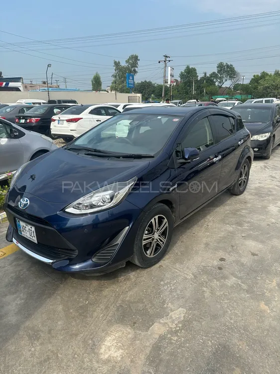 Toyota Aqua 2020 for Sale in Gujranwala Image-1