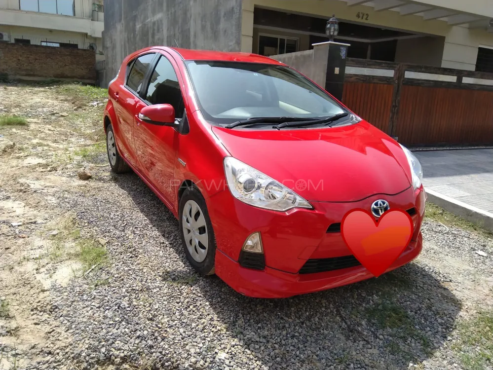 Toyota Aqua 2013 for Sale in Islamabad Image-1