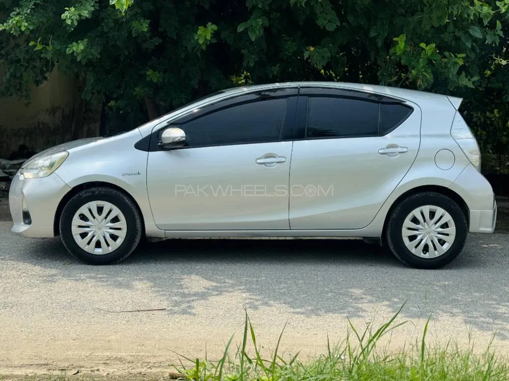 Toyota Aqua 2014 for Sale in Mardan Image-1