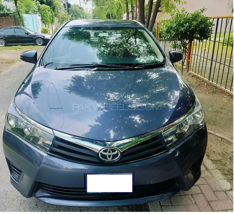 Toyota Corolla 2015 for Sale in Lahore Image-1