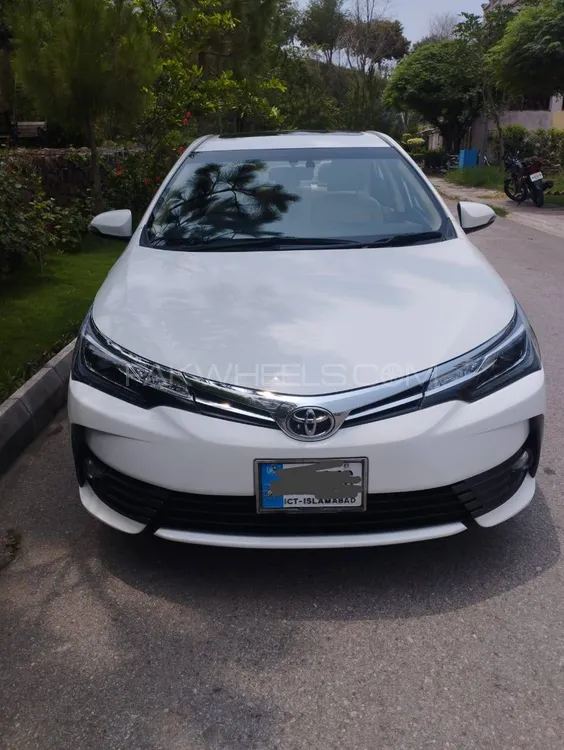 Toyota Corolla 2018 for Sale in Islamabad Image-1