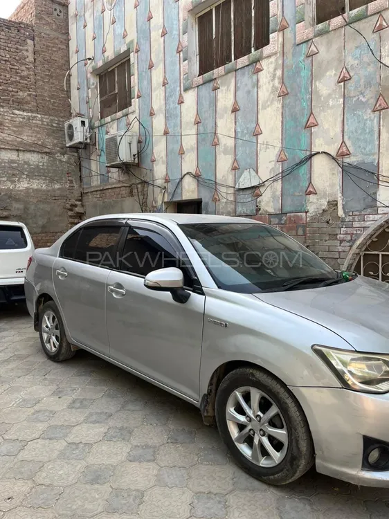 Toyota Corolla Axio 2014 for Sale in Sukkur Image-1