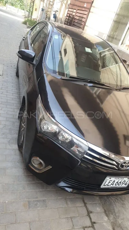 Toyota Corolla 2015 for Sale in Lahore Image-1