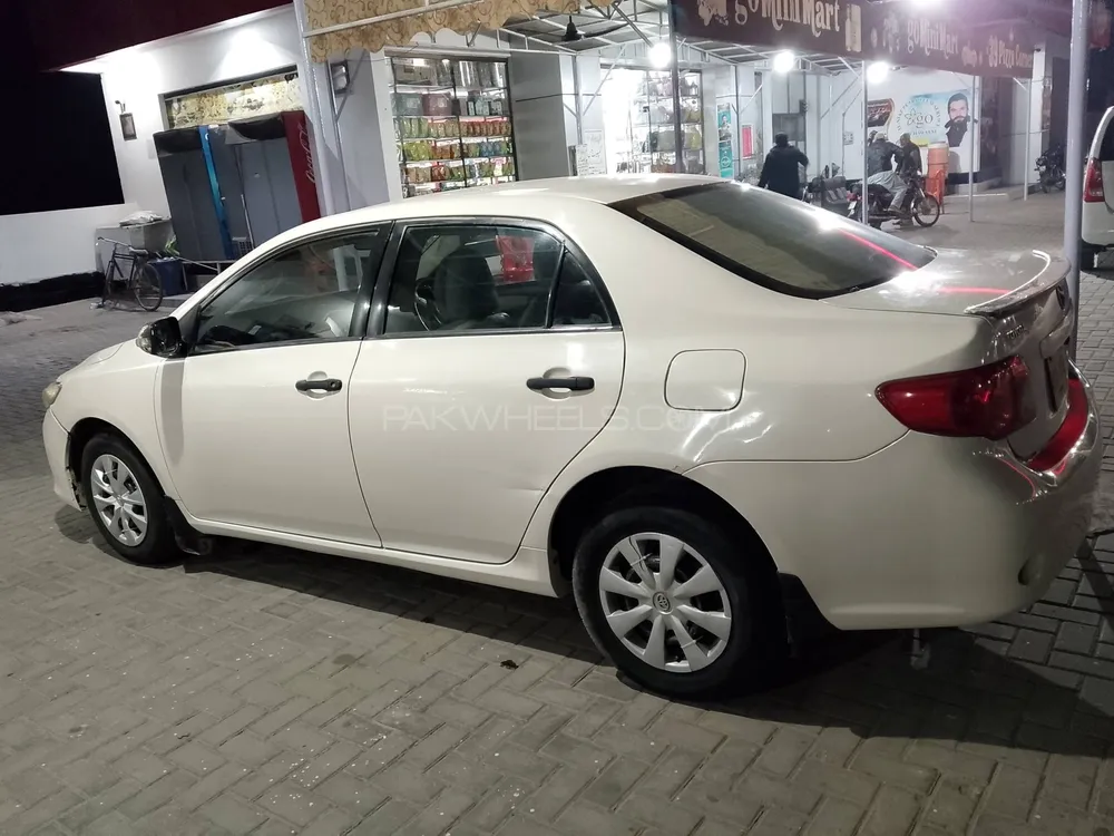 Toyota Corolla 2009 for Sale in Chichawatni Image-1