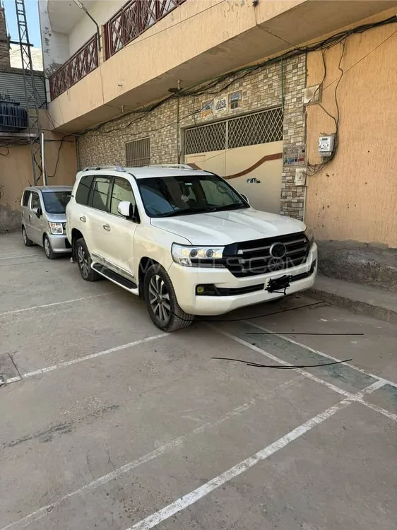 Toyota Fj Cruiser 2016 for Sale in Sukkur Image-1