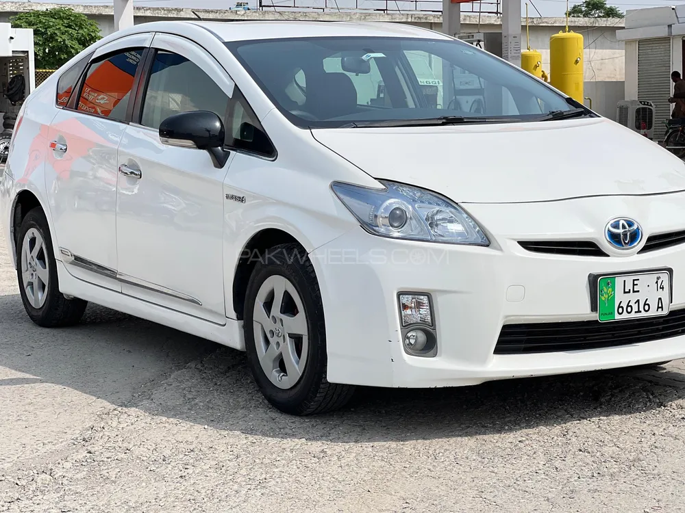 ٹویوٹا پریوس 2011 for Sale in اسلام آباد Image-1