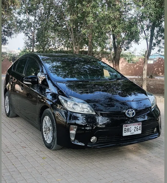 Toyota Prius 2013 for Sale in Karachi Image-1