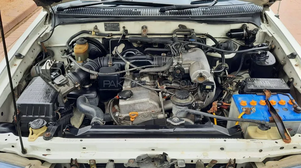 Toyota Surf 2001 for Sale in Karachi Image-1