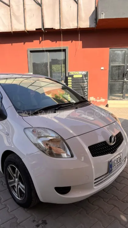 Toyota Vitz 2006 for Sale in Gujrat Image-1