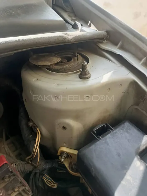 Toyota Vitz 1999 for Sale in Karachi Image-1