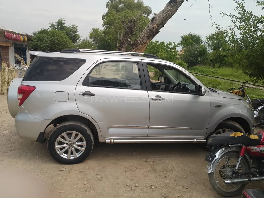 Daihatsu Terios 2010 for Sale in Wah cantt Image-1