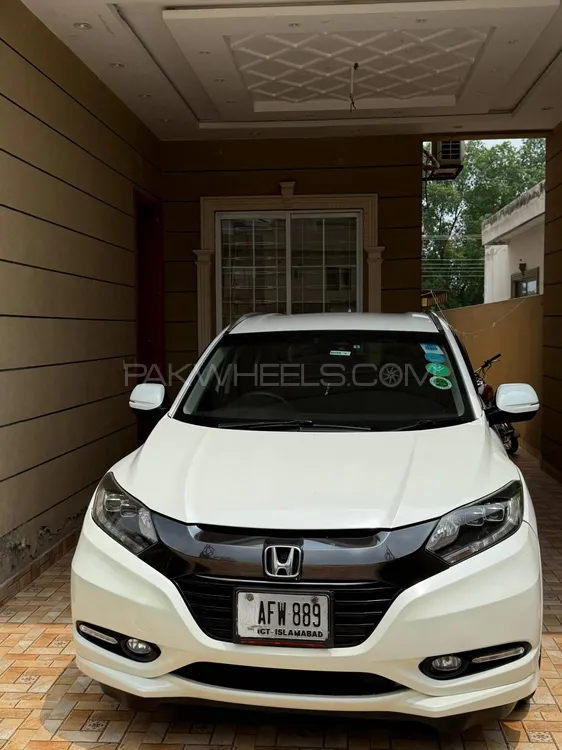 Honda Vezel 2014 for Sale in Lahore Image-1