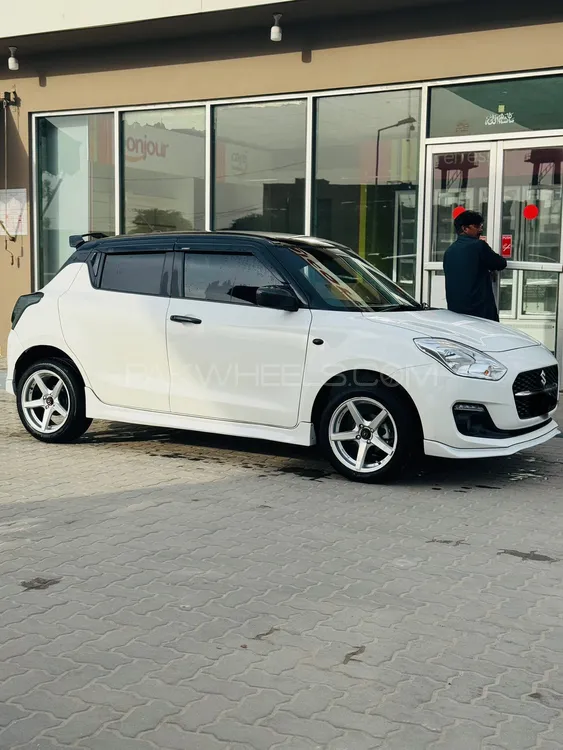 سوزوکی سوئفٹ 2024 for Sale in وہاڑی Image-1