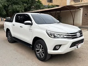 Toyota Hilux Revo V Automatic 2.8 2020 for Sale