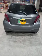 Toyota Vitz F 1.0 2012 for Sale