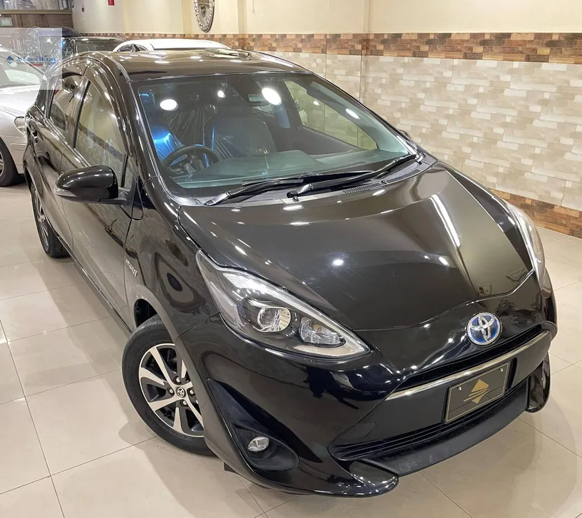 Toyota Aqua 2017 for Sale in Karachi Image-1