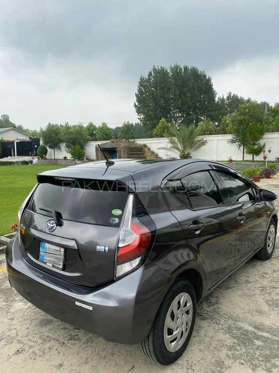 Toyota Aqua 2013 for Sale in Islamabad Image-1