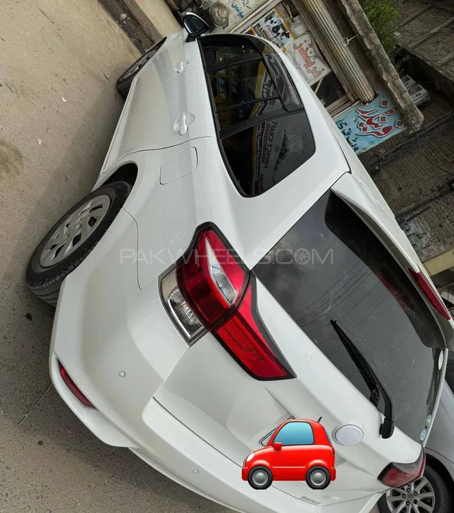 Toyota Corolla Fielder 2020 for Sale in Swabi Image-1