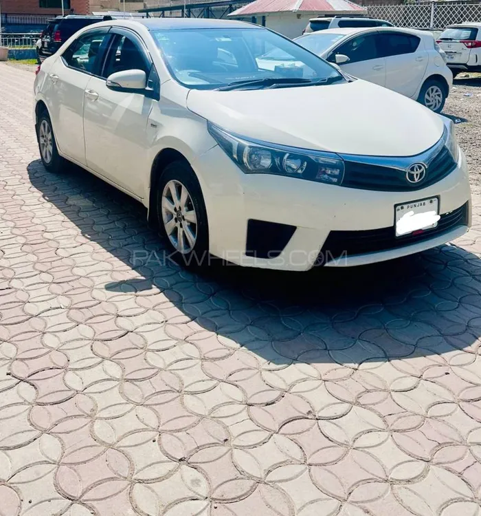 Toyota Corolla 2017 for Sale in Lahore Image-1