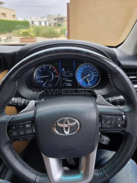 Toyota Fortuner 2021 for Sale in Karachi Image-1