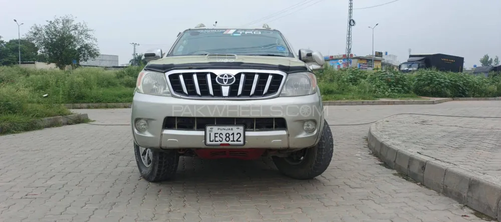 Toyota Hilux 2005 for Sale in Islamabad Image-1