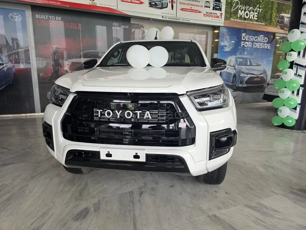 Toyota Hilux 2025 for Sale in Lahore Image-1