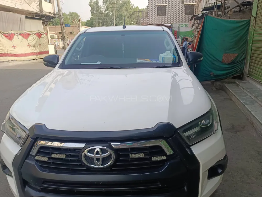 Toyota Hilux 2023 for Sale in Multan Image-1