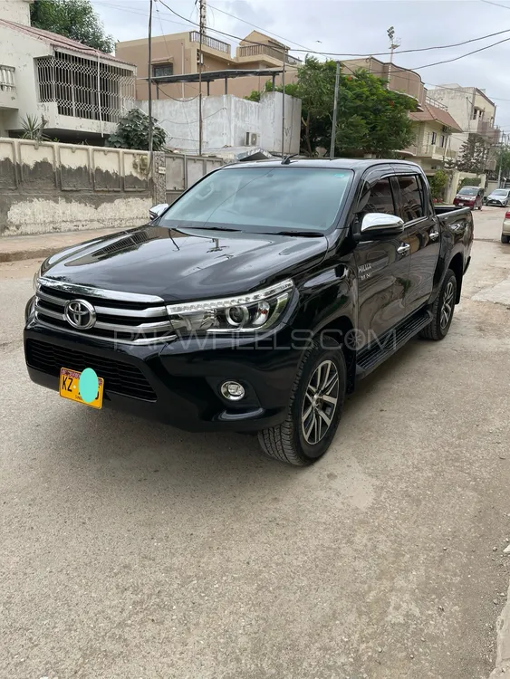 Toyota Hilux 2019 for Sale in Karachi Image-1