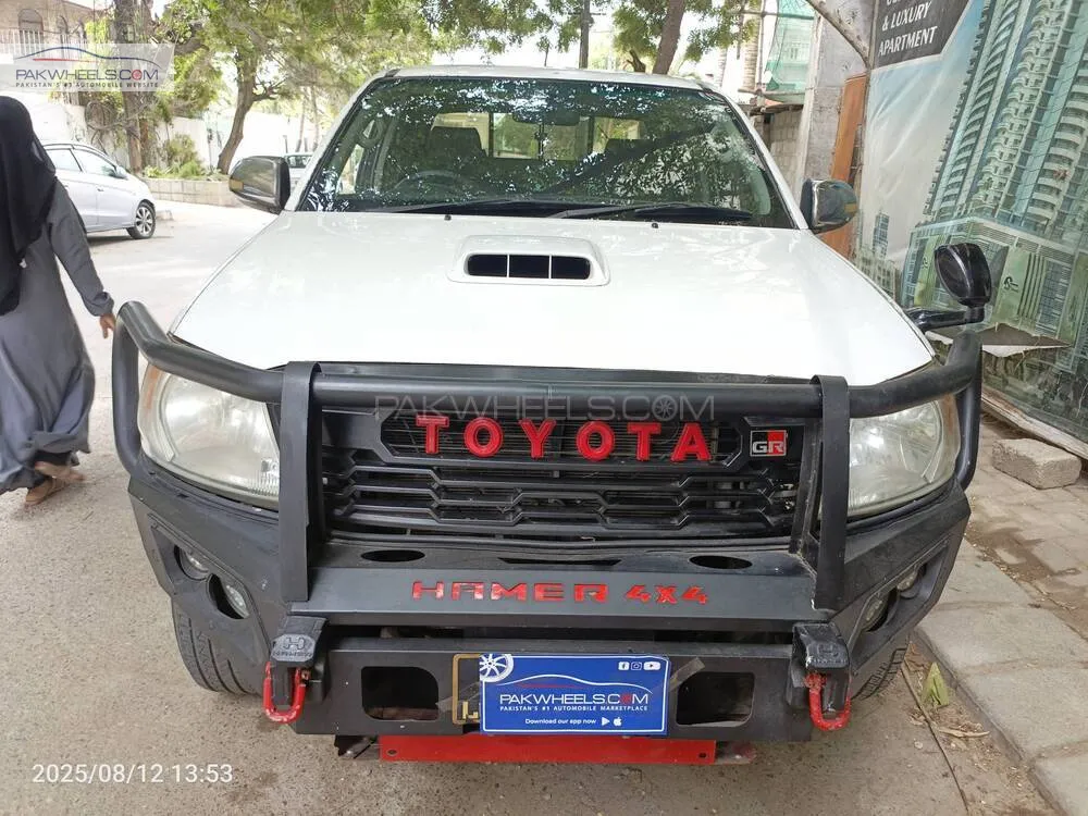 Toyota Hilux 2008 for Sale in Karachi Image-1