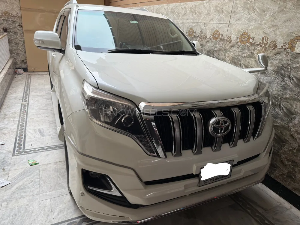 Toyota Prado 2011 for Sale in Peshawar Image-1