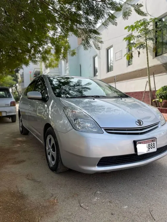 Toyota Prius 2010 for Sale in Karachi Image-1