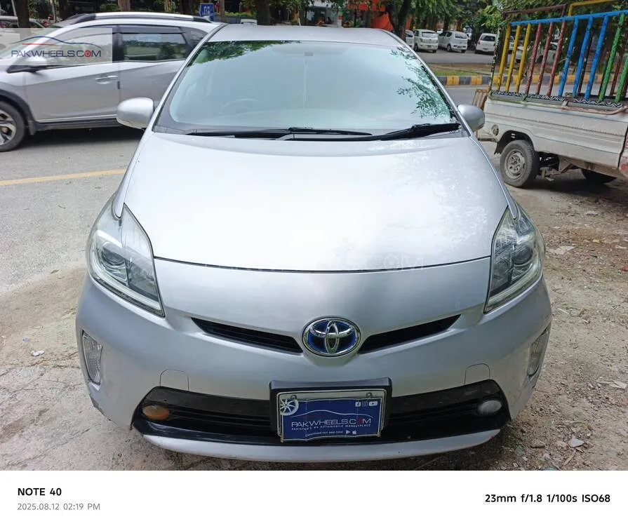 ٹویوٹا پریوس 2014 for Sale in اسلام آباد Image-1