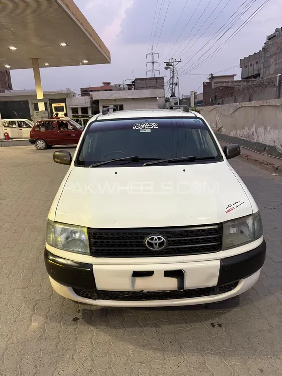 Toyota Probox 2006 for Sale in Peshawar Image-1