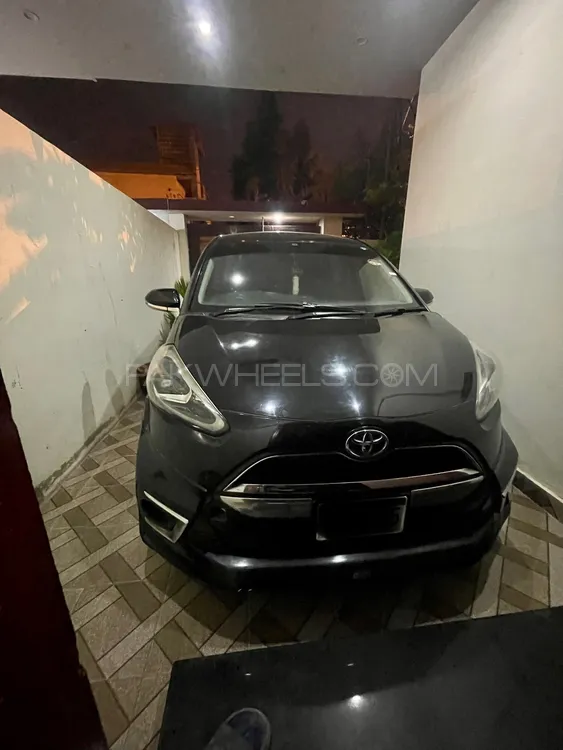 Toyota Sienta 2016 for Sale in Karachi Image-1
