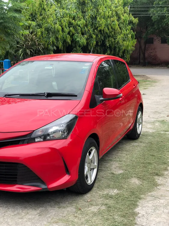 Toyota Vitz 2014 for Sale in Lahore Image-1