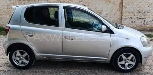 Toyota Vitz 2001 for Sale in Kohat Image-1