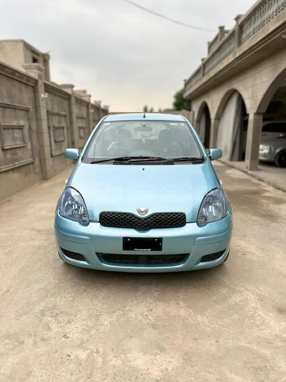Toyota Vitz 2002 for Sale in Mardan Image-1