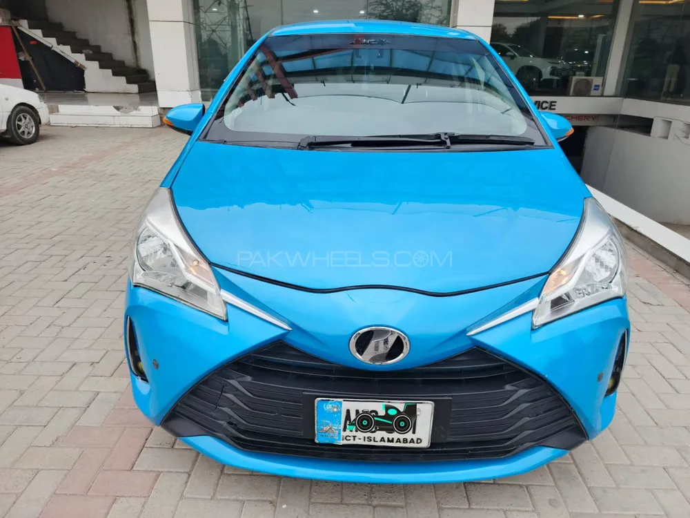 Toyota Vitz 2017 for Sale in Islamabad Image-1