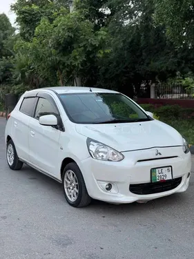 Mitsubishi Mirage 1.0 G 2012