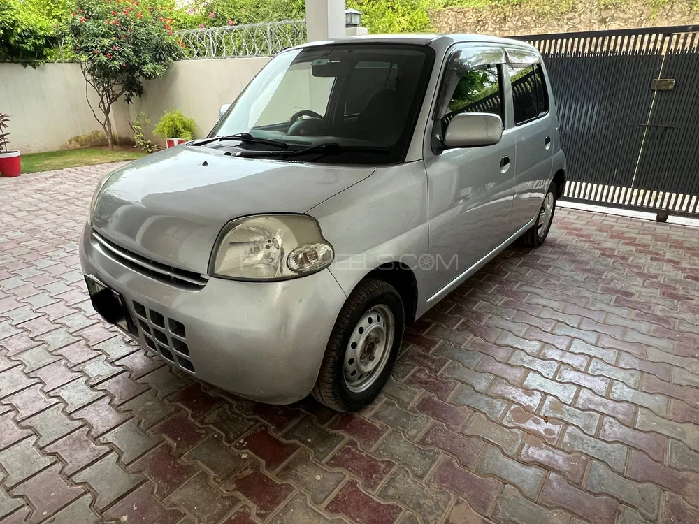 Daihatsu Esse 2011 for Sale in Islamabad Image-1