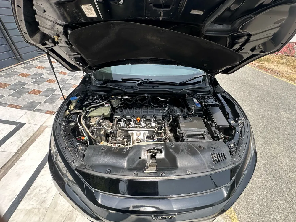 Honda Civic 2017 for Sale in Lahore Image-1